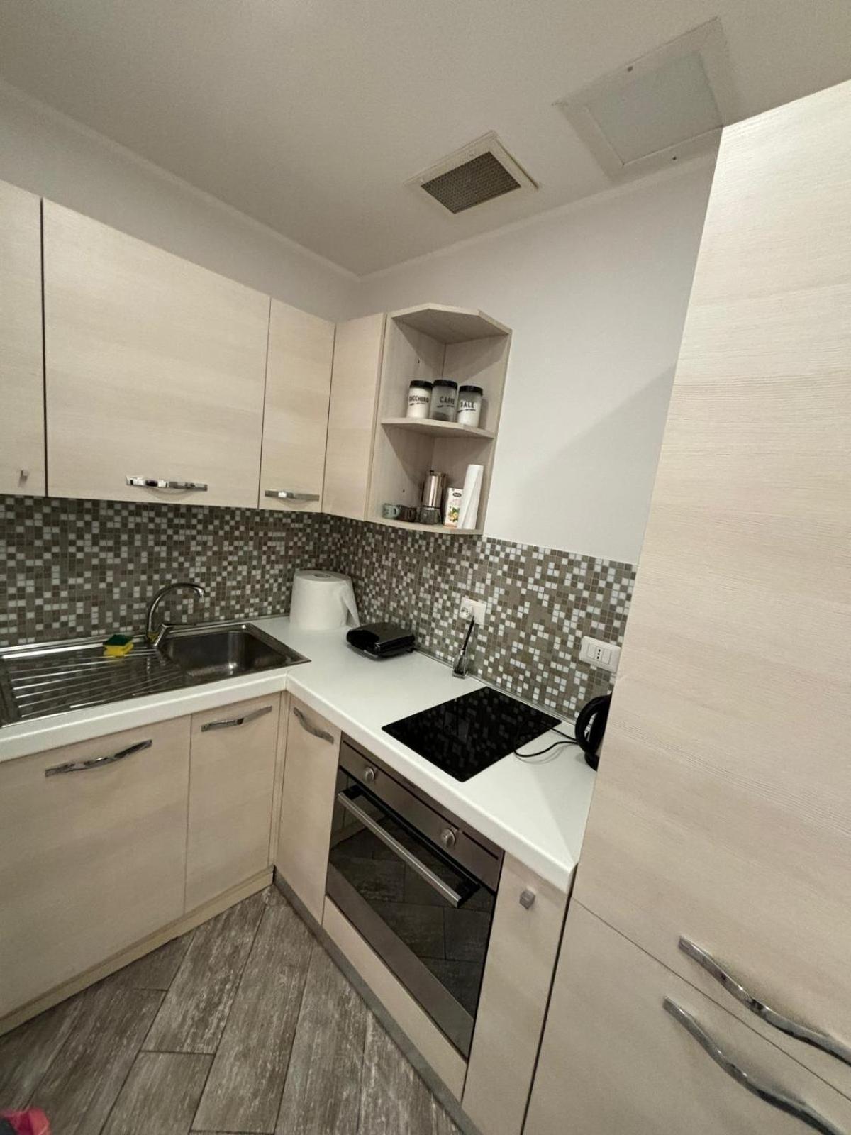 Sunny Deluxe House Villa โรม ภายนอก รูปภาพ